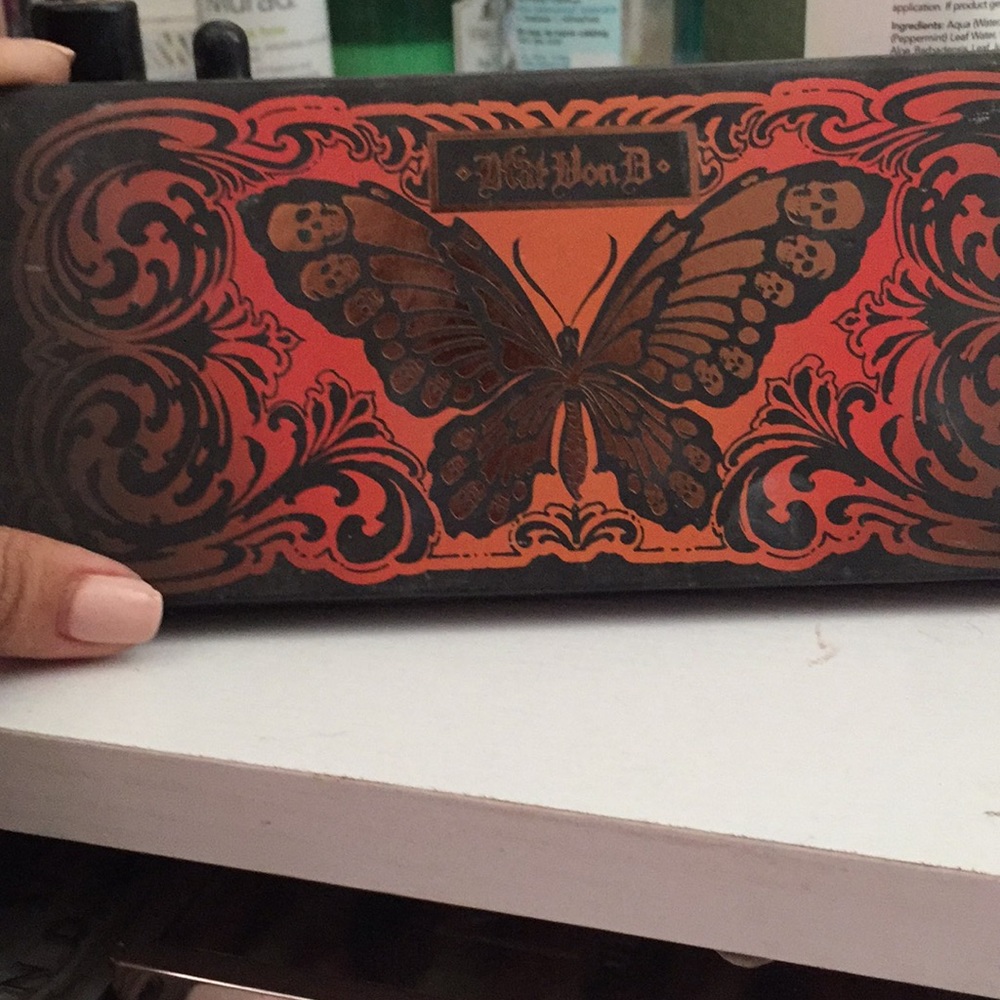 Kat Von D monarch palette